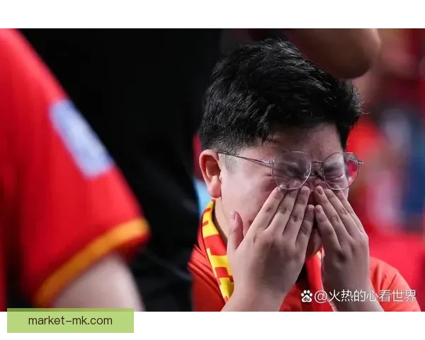 中国男足在18强赛中主场0比2不敌日本队遗憾告别世界杯资格争夺