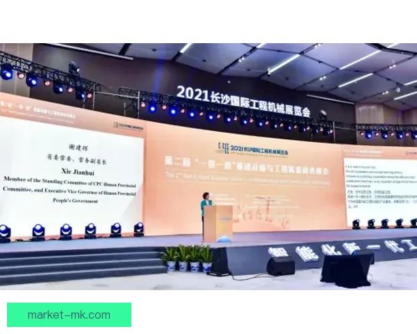 全面了解欧联杯赛制参赛球队发展历程与经典精彩瞬间